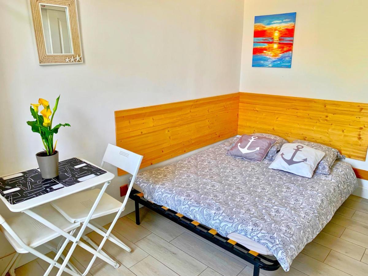 Blue Summer Vibes Mini Studio For Two, Ac, Parking, Beach At 50M, Spa Access -2 لا سيوتا المظهر الخارجي الصورة